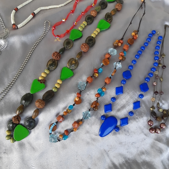 Lot of 16 (Vintage?) Necklaces - Picture 5 of 13